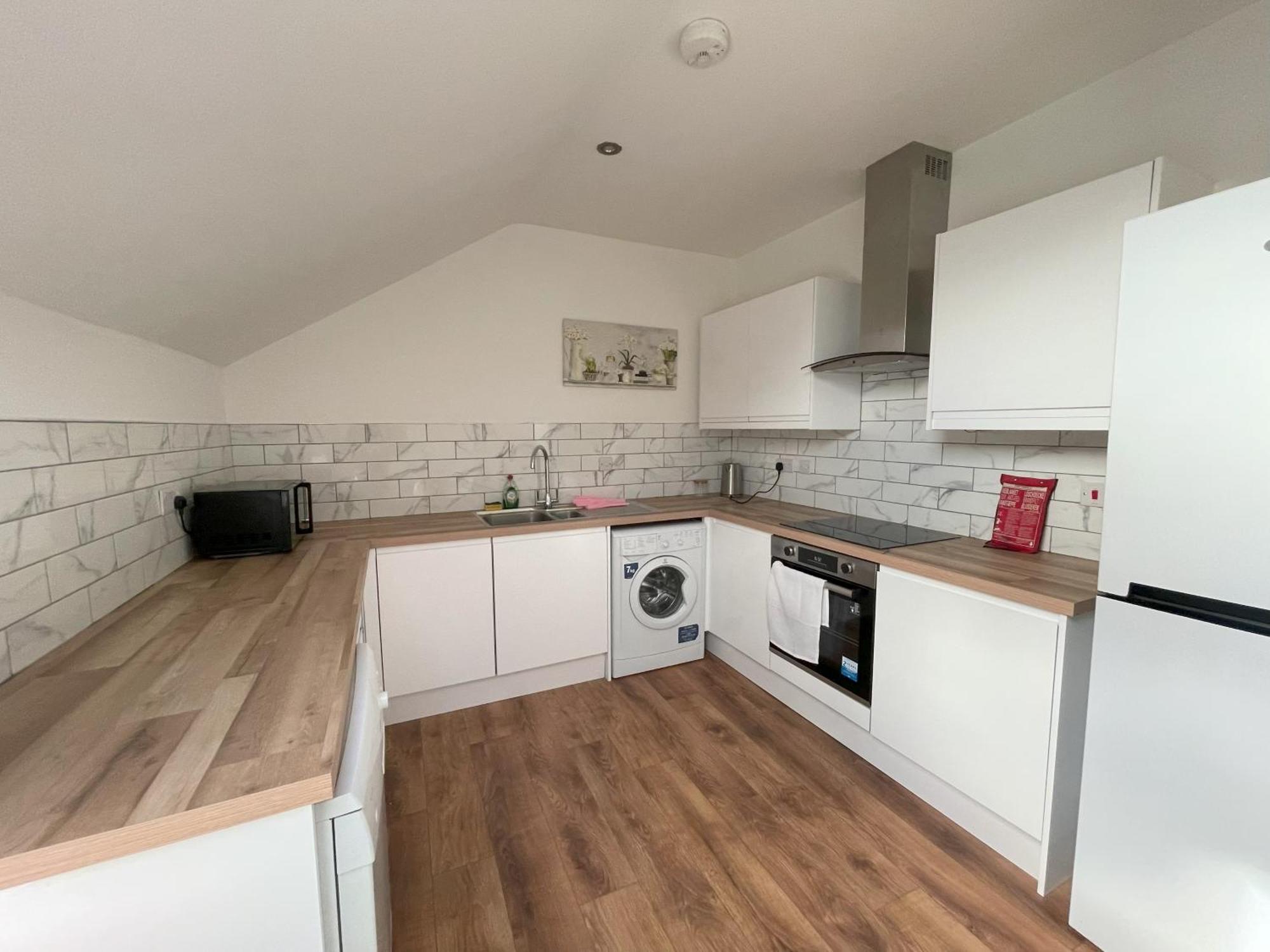 1 Fitzhamon Embankment Apartments Opposite Principality Stadium - Long Stay Offer Кардиф Екстериор снимка