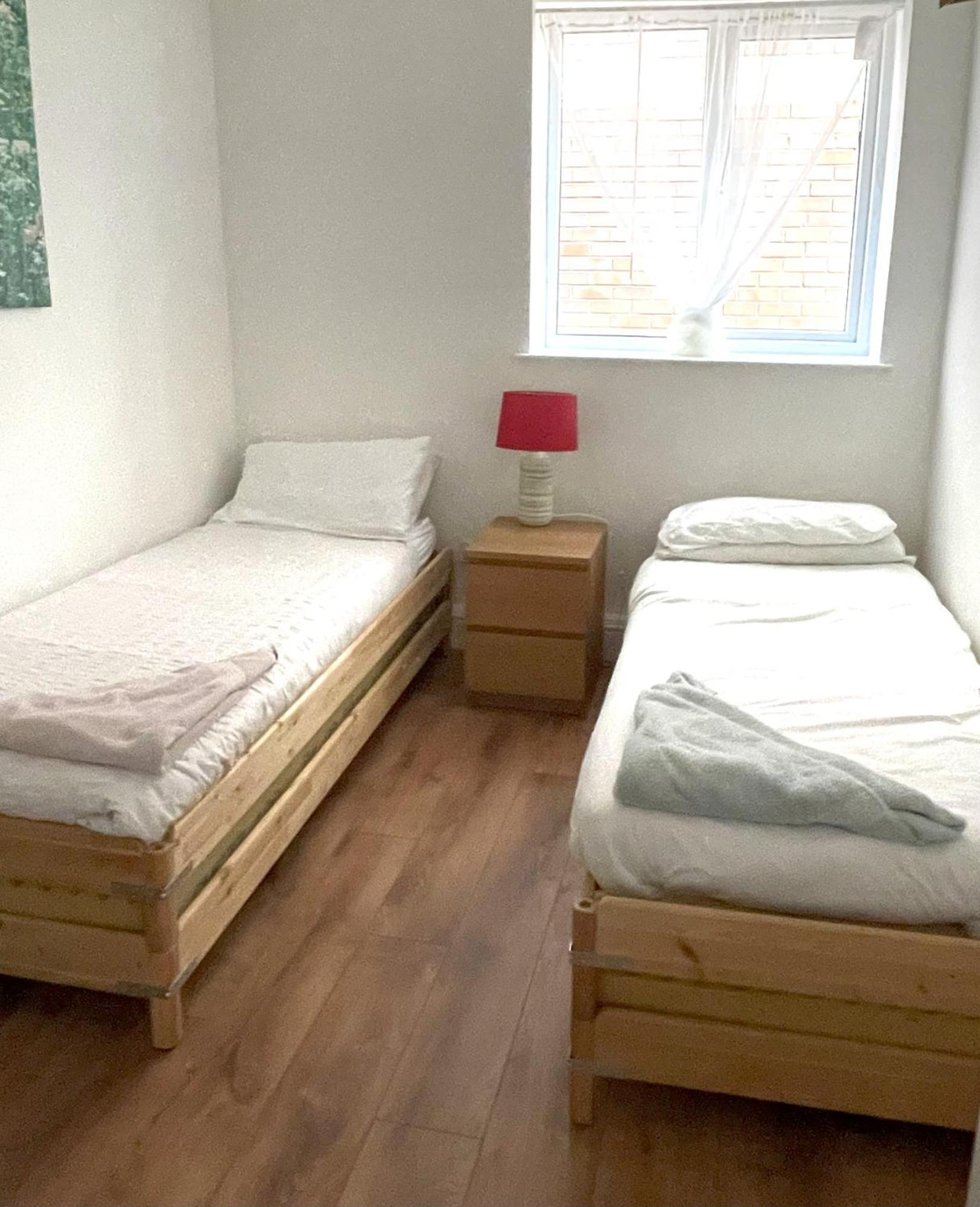 1 Fitzhamon Embankment Apartments Opposite Principality Stadium - Long Stay Offer Кардиф Екстериор снимка