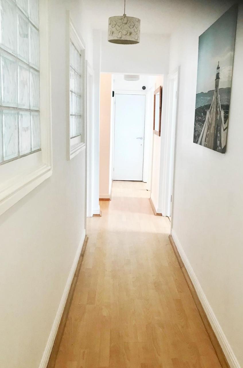 1 Fitzhamon Embankment Apartments Opposite Principality Stadium - Long Stay Offer Кардиф Екстериор снимка